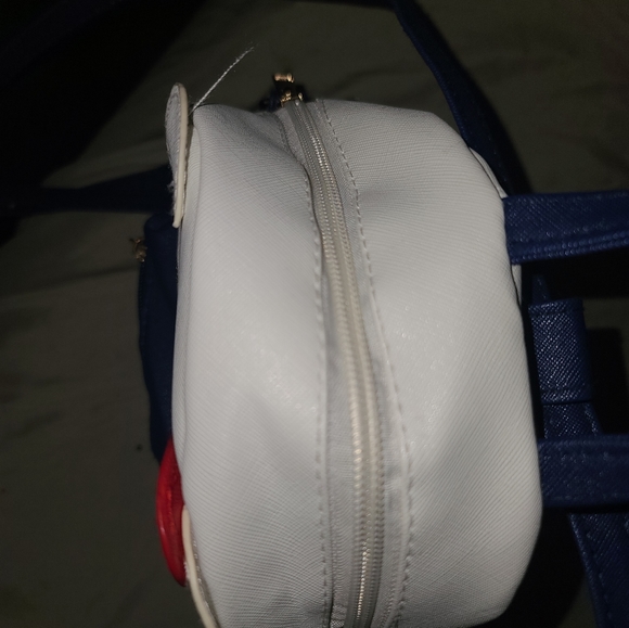 Mini Hello kitty backpack - Picture 4 of 8